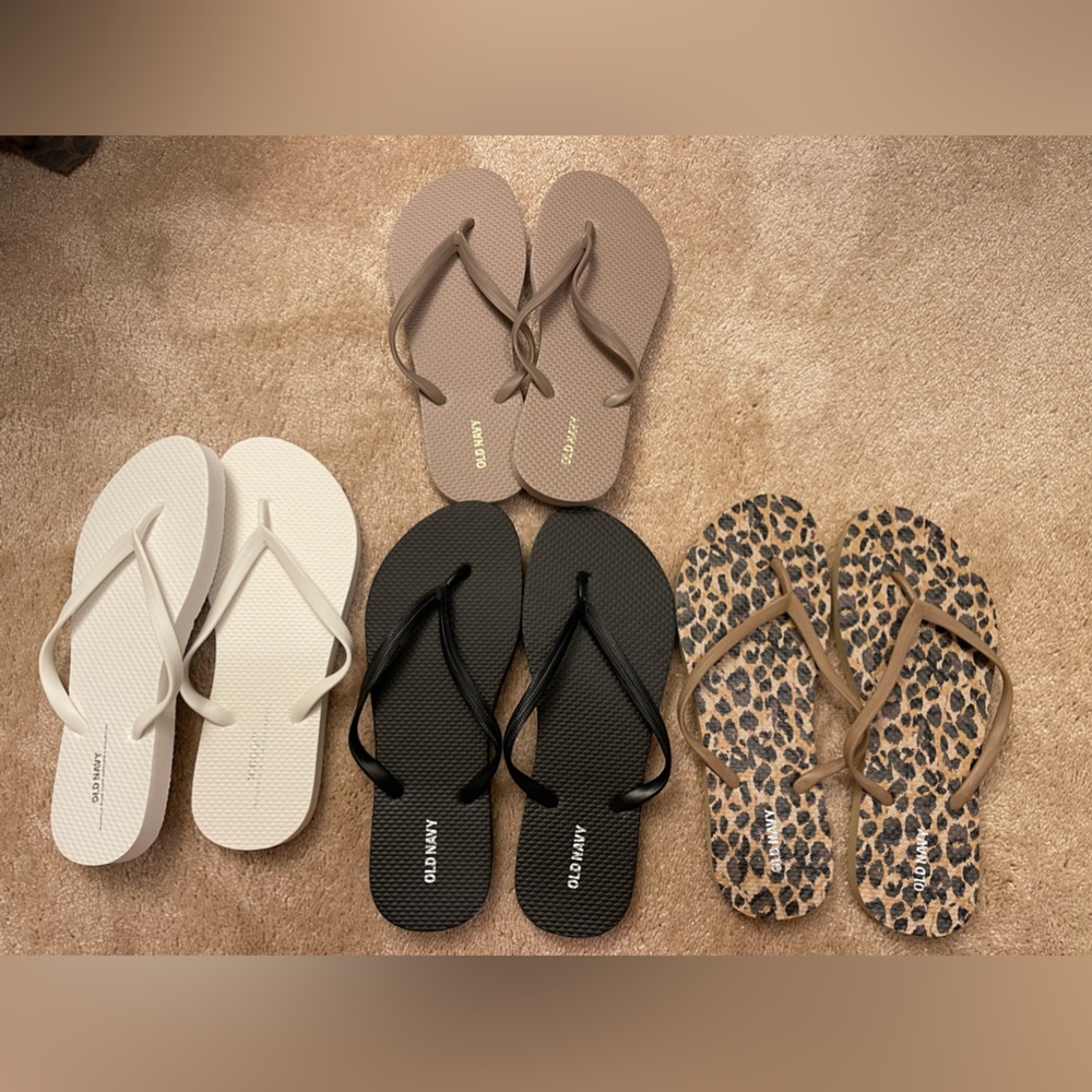 Old Navy flip flops, brand new, size 8